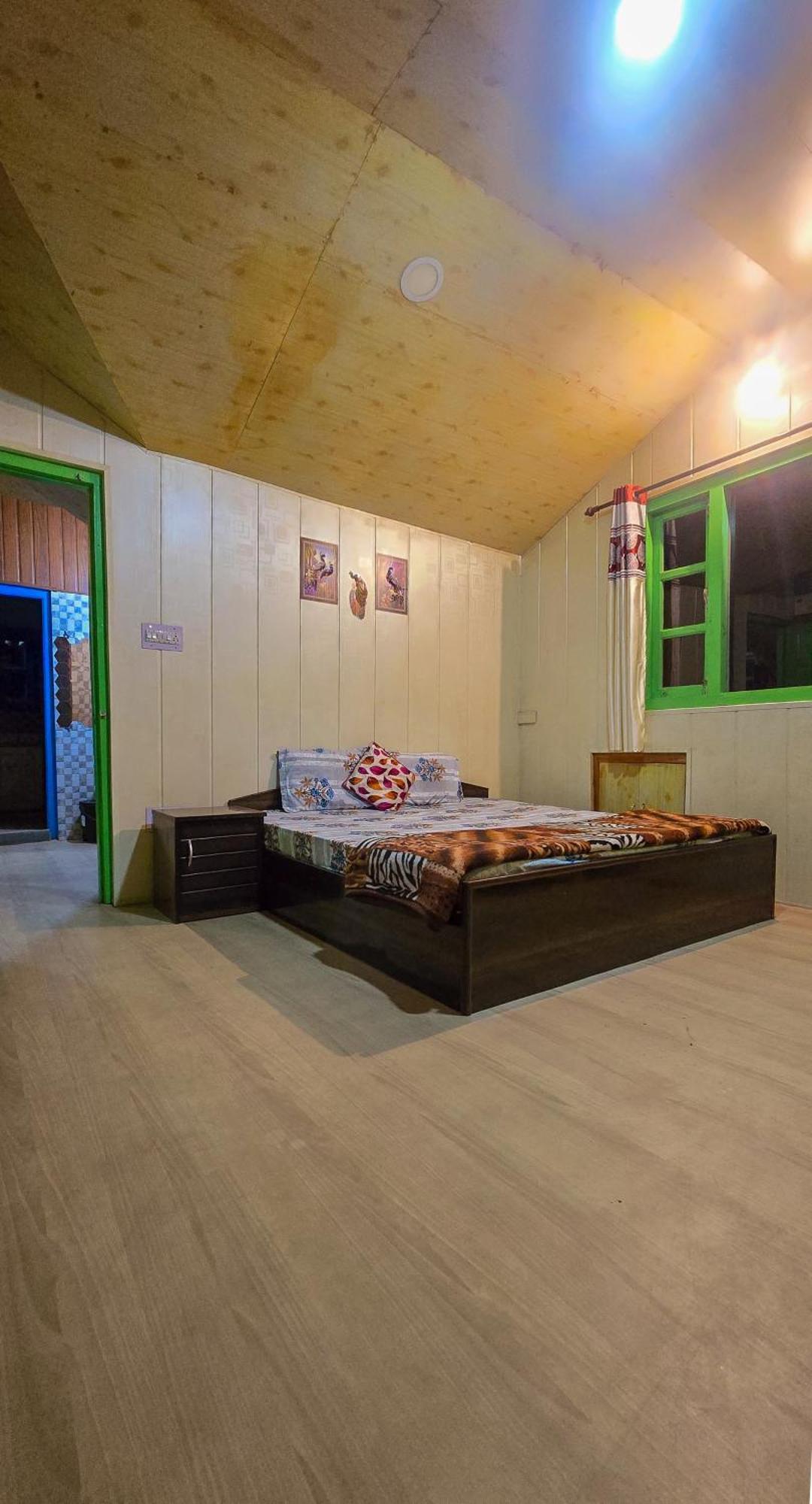 The City Escape Farmstay شيملا الغرفة الصورة